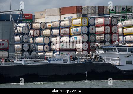 Europoort, Pernis, container storage in Rotterdam-Botlek, standard TEU containers and liquids, chemical tank containers, on the Oude Maas Canal, tanke Stock Photo