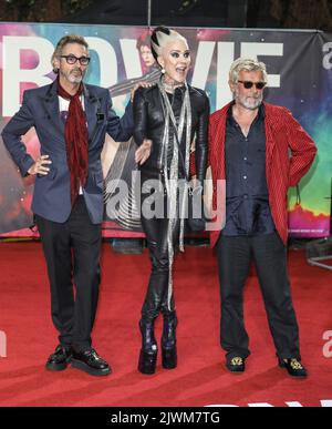 Photo Must Be Credited ©Alpha Press 085001 05/09/2022 Malcolm Doherty, Daphne Guinness and Guest at the Moonage Daydream Premiere held at BFI IMAX in London Stock Photo