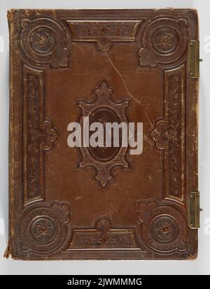 Photo album, bound in leather-like paper, embossed with floral motifs, closed with metal buckles. Inside – 13 sheets, in each of them eight spots for CdV photographs, four on each page, each with an embossed frame. Endpaper with a moire pattern.. unknown, photographer Stock Photo