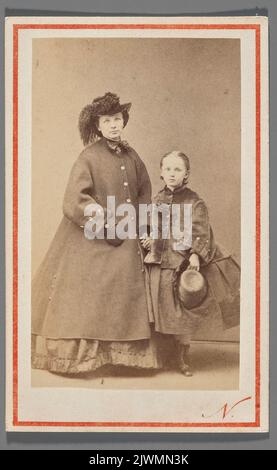 Portrait of Jadwiga Garczyńska, born Pruszak (1834-1917) with her daughter. Nadar, Felix (1820-1910), photographer Stock Photo