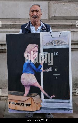 London, UK, 6th September, 2022. Political artist Kaya Mar displays his latest satirical painting featuring Liz Truss stepping out of the box marked ' Poundland' and with a faint image of Boris Johnson's face on her bottom and his hair acting as a skirt. Following the result of the Conservative Party members' vote on Monday, Liz Truss travelled to Balmoral to meet the Queen, becoming the UK's new Prime Minister. Credit: Eleventh Hour Photgraphy/Alamy Live News Stock Photo