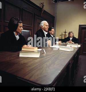 Ehen vor Gericht, Gerichtsserie, Deutschland 1970 - 2000, Fall Petzold gegen Petzold, Sendung von 1974, Szenenfoto: Richter Stock Photo