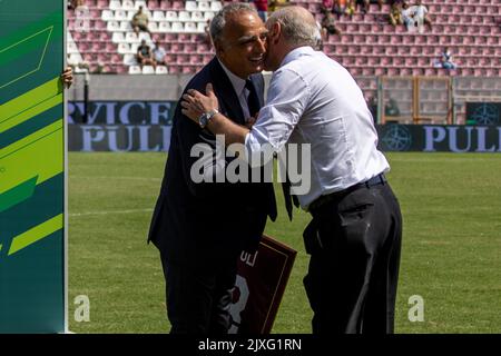 Oreste Granillo stadium, Reggio Calabria, Italy, September 03, 2022, Maurizio Poli award ceremony and Marcello Cardona president of reggina   during Stock Photo