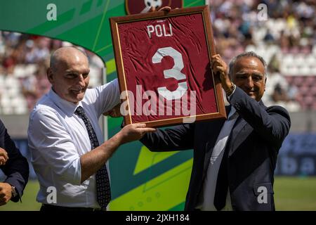 Oreste Granillo stadium, Reggio Calabria, Italy, September 03, 2022, Maurizio Poli award ceremony and Marcello Cardona president of reggina   during Stock Photo