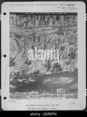 Bomb Damage Of Tours, France 2 May 1944. Stock Photo