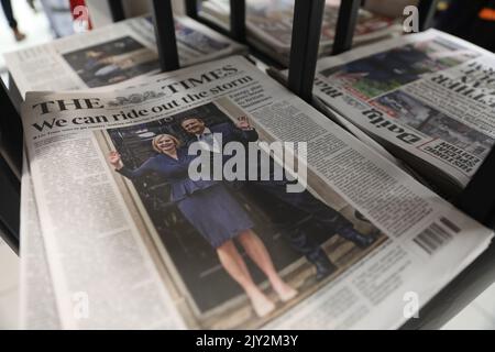 London, UK. 7 September 2022. British national newspapers displayed at a newsagent in central London, announcing the newly elected UK Prime Minister Liz Truss. Picture date: Wednesday September 7, 2022. Credit: Isabel Infantes/Alamy Live News Stock Photo