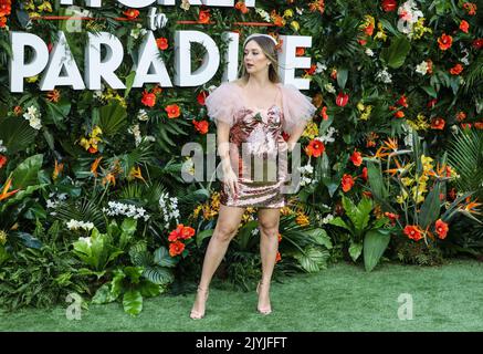 Billie Lourd Attends The World Premiere Of Ticket To Paradise In London Britain September 7 22 Reuters May James Stock Photo Alamy