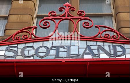 Scotland - Art Nouveau, lettering,words showing M&LR and L&YR destination on ornate glass & iron canopy, Manchester Victoria railway station Stock Photo