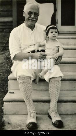 Grandpa early 1900s, Grandpa with Granddaughter on Knee, Grandfather Stock Photo