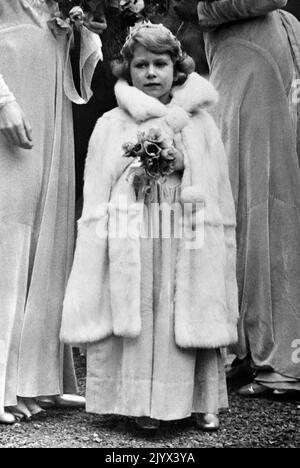 File photo dated 24/10/1931 of Princess Elizabeth (later Queen Elizabeth II) arriving at the 16th Century Church at Balcombe, Sussex, for the wedding of Lady May Cambridge and Captain Henry Abel Smith. The Queen died peacefully at Balmoral this afternoon, Buckingham Palace has announced. Issue date: Thursday September 8, 2022. Stock Photo