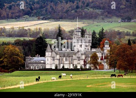 File photo dated 22/10/1997 of Balmoral Castle, The Queen's private Scottish home. Issue date: Thursday September 8, 2022. Stock Photo