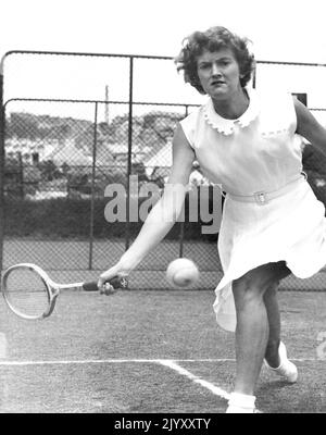 Beryl Penrose (Tennis). December 22, 1950. Stock Photo