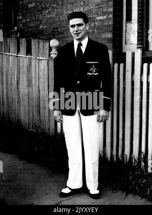 Vintage black and white team issued portrait of baseball player Joe Torre  with the Atlanta Braves circa 1960s-70s Stock Photo - Alamy