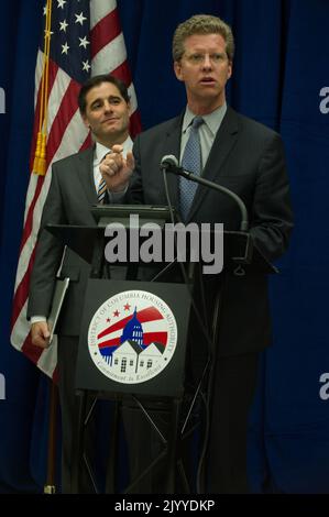 Secretary Shaun Donovan participating in press conference announcement, at the Southwest Family Enhancement Center in Washington, D.C., of the launch of a digital literacy initiative as part of the national effort to close the broadband adoption gap. Joining Secretary Donovan in highlighting the public-private partnership for community connections were Federal Communications Commission (FCC) Chairman Julius Genachowski; Washington, D.C. Housing Authority Executive Director, Adrianne Todman; Institute of Museum and Library Services Director, Susan Hildreth; Connect2Compete Chief Executive Offic Stock Photo