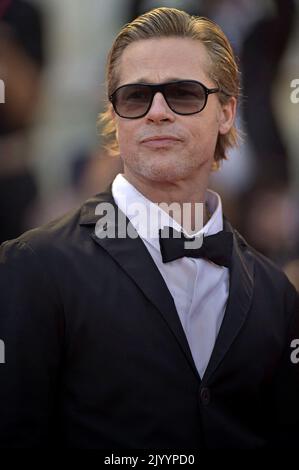 Venezia, Italy. 08th Sep, 2022. Brad Pitt attends the 'Blonde' red carpet at the 79th Venice International Film Festival on Thursday, September 8, 2022 in Venice, Italy. Photo by Rocco Spaziani/UPI Credit: UPI/Alamy Live News Stock Photo