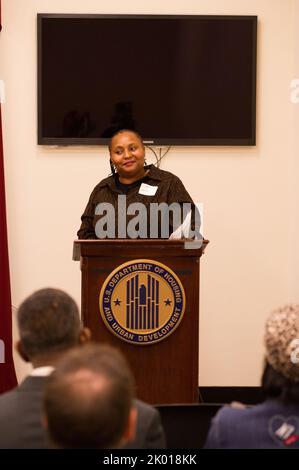 HUD Section 3 Business Registry Launch at the Rayburn Building, Washington, D.C., with HUD Assistant Secretary for Fair Housing and Equal Opportunity (FHEO) John Trasvina, FHEO Economic Opportunity Division Director Staci Gilliam, HUD Washington, D.C. Field Office Director Marvin Turner, D.C. Delegate to Congress Eleanor Holmes Norton, California Congresswomen Judy Chu and Maxine Waters, Missouri Congressman Emanuel Cleaver, Small Business Administration's Historically Underutilized Business Zone (HUBZone) Program Director Grande Lum, and D.C. Department of Housing and Community Development Di Stock Photo