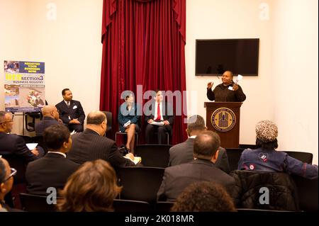 HUD Section 3 Business Registry Launch at the Rayburn Building, Washington, D.C., with HUD Assistant Secretary for Fair Housing and Equal Opportunity (FHEO) John Trasvina, FHEO Economic Opportunity Division Director Staci Gilliam, HUD Washington, D.C. Field Office Director Marvin Turner, D.C. Delegate to Congress Eleanor Holmes Norton, California Congresswomen Judy Chu and Maxine Waters, Missouri Congressman Emanuel Cleaver, Small Business Administration's Historically Underutilized Business Zone (HUBZone) Program Director Grande Lum, and D.C. Department of Housing and Community Development Di Stock Photo