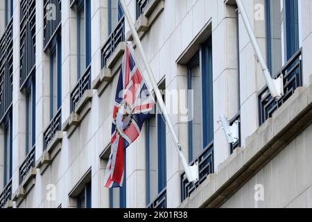 Brussels, Belgium. 09th Sep, 2022. The Union Flag in front of the British Embassy at half-mast following the passing of Queen Elizabeth II of the United Kingdom in Brussels, Belgium on Sept. 9, 2022. Credit: ALEXANDROS MICHAILIDIS/Alamy Live News Stock Photo