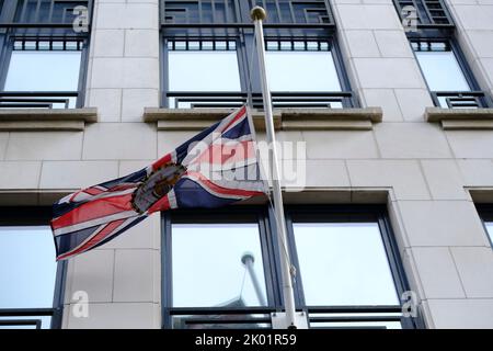 Brussels, Belgium. 09th Sep, 2022. The Union Flag in front of the British Embassy at half-mast following the passing of Queen Elizabeth II of the United Kingdom in Brussels, Belgium on Sept. 9, 2022. Credit: ALEXANDROS MICHAILIDIS/Alamy Live News Stock Photo