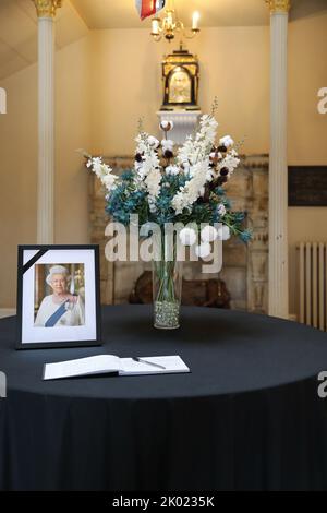 Salisbury , UK, 9th September 2022, A book of condolence has been opened by Salisbury City Council at Salisbury Guildhall following the passing of Her Majesty The Queen.  Friday 9th September 2022 Stock Photo