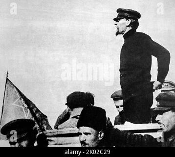 M.I. Kalinin speaks at a rally. 1919. Mikhail Kalinin (1875-1946), Bolshevik revolutionary and Soviet functionary Stock Photo