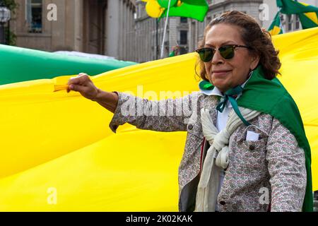Rally supporting Brazilian President General Bolsonaro, Trafalgar Square, London September 2022