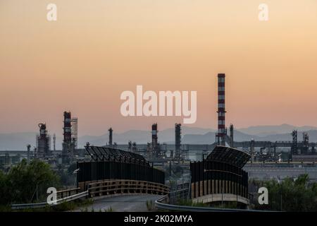 industrial complex in a petrochemical refinery Stock Photo