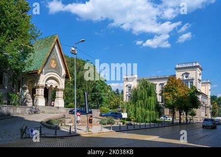 Church of St Nicholas the Miracle Maker (Sveti Nikolai Russian Church), Tsar Osvoboditel Boulevard, Sofia, Bulgaria Stock Photo