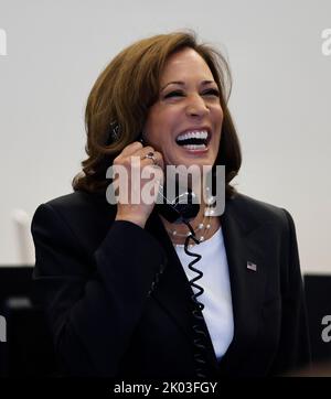 Houston, USA. 09th Sep, 2022. Vice President Kamala Harris speaks to the International Space Station when visiting the NASA Johnson Space Center in Houston, Texas, USA, 09 September 2022. Credit: Sipa USA/Alamy Live News Stock Photo