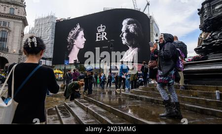 London, UK. 9 September 2022. Advertising boards at Piccadilly Circus ...