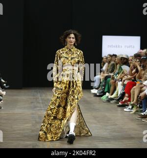 Berlin, Germany. 07th Sep, 2022. The designer Rebekka Ruétz with the new spring/summer 2023 collection.The photo shows models with the new collection on the catwalk in the Hotel Telegraphenamt in Berlin-Mitte. (Photo by Simone Kuhlmey/Pacific Press/Sipa USA) Credit: Sipa USA/Alamy Live News Stock Photo