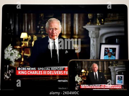 London, UK. 9th Sep, 2022. Photo taken on Sept. 9, 2022 shows screens displaying Britain's King Charles III addressing the nation and the Commonwealth in a televised speech in London, Britain. Britain's King Charles III on Friday pledged 'lifelong service' in his first address to the nation and the Commonwealth after assuming the throne following the death of his mother, Queen Elizabeth II, on Thursday. Credit: Li Ying/Xinhua/Alamy Live News Stock Photo