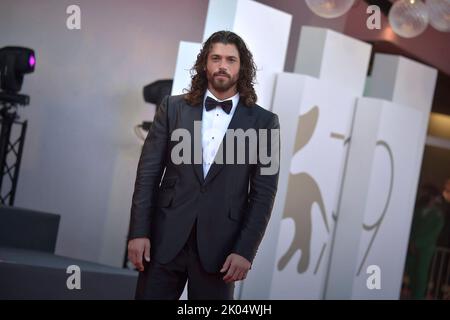 Venice, Italy. 06th Sep, 2022. VENICE, ITALY - SEPTEMBER 06: Can Yaman attends the 'Il Signore Delle Formiche' red carpet at the 79th Venice International Film Festival on September 06, 2022 in Venice, Italy. Credit: dpa/Alamy Live News Stock Photo