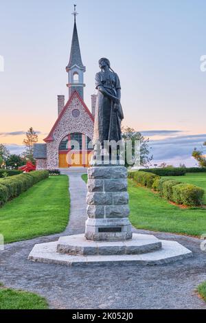 Evangeline is a fictitious character depicted in the the Henry Wadsworth Longfellow poem Evangeline: A Tale of Acadie.  This statue is located in Gran Stock Photo