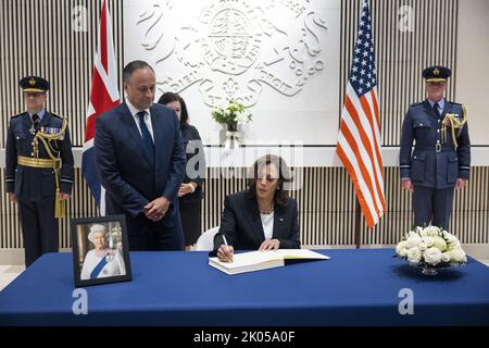 Washington, United States. 09th Sep, 2022. Vice President Kamala Harris signs a condolence book while Second Gentleman Doug Emhoff watches as she pays respects to Her Majesty Queen Elizabeth II, at the British Embassy in Washington, DC on Friday, September 9, 2022. Queen Elizabeth passed away in Scotland on September 8 at the age of 96. Pool photo by Jim Lo Scalzo/UPI Credit: UPI/Alamy Live News Stock Photo