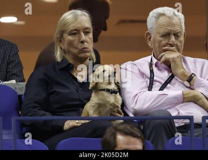 Flushing Meadow, United States. 09th Sep, 2022. Former tennis great Martina Navratilova (L) watches Frances Tiafoe play against Carlos Alcaraz of Spain in the Men's semifinals of the 2022 US Open Tennis Championships at Arthur Ashe Stadium at the USTA Billy Jean King National Tennis Center in New York City on Friday, September 9, 2022. Photo by John Angelillo/UPI. Credit: UPI/Alamy Live News Stock Photo