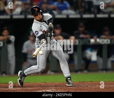 SEP 09, 2022: Detroit Tigers shortstop Javier Baez (28) hits an RBI single in the 4th inning at Kauffman Stadium Kansas City, Missouri. TheTigers beat the Royals 10-2 Jon Robichaud/CSM. Stock Photo