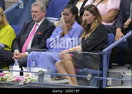 Michelle obama hotsell yellow outfit