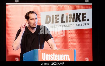 Hamburg, Germany. 10th Sep, 2022. Thomas Iwan (Die Linke) gives his candidacy speech for the post of state speaker at the state party conference. Credit: Markus Scholz/dpa/Alamy Live News Stock Photo