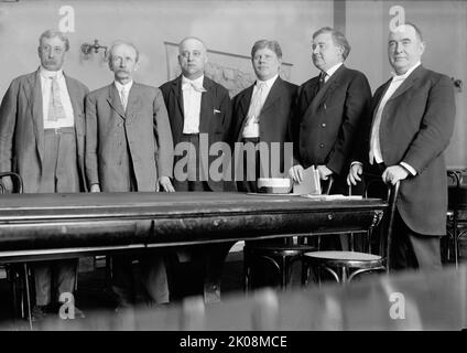 House of Representatives Committees - Special Committee On The Investigation of The U.S. Steel Corp., January 12, 1912. Popularly Called 'Steel Trust Investigating Committee' Or 'Stanley Committee.' Young of Mi [Michigan]; Bartlett of Ga [Georgia]; Stanley of Ky [Kentucky], Chairman; Beall of Tx [Texas]; Littleton of Ny [New York]; Mcgillicuddy of Me [Maine]. Stock Photo
