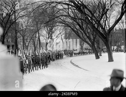 Boy Scouts - Visit of Sir Robert Baden-Powell To D.C. Reviewing Parade from White House Portico, 1911. Stock Photo