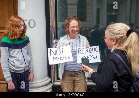 London UK 10th September 2022 - Protester holds a 'Not my king' sign outside St. James's Palace as King Charles III is proclaimed the new monarch.Photo Horst A. Friedrichs Alamy Live News Stock Photo