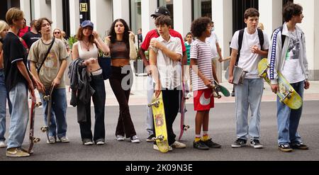 High School students skateboarding in Central London, during a break from school, in the Covid-19, Coronavirus Pandemic. September 2021. Stock Photo