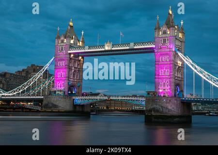 London, UK. 10th Sep, 2022. Tower Bridge, like many London landmarks, is illuminated in purple to pay respects to Queen Elizabeth II whose death has saddened the nation. Credit: Imageplotter/Alamy Live News Stock Photo