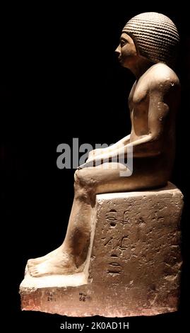 Statue of Sumeretresh, a court official during the Old Kingdom of Egypt, 2686 to 2181 BC. He performed temple rituals. Limestone Stock Photo