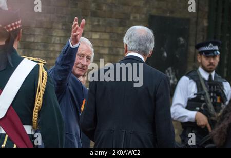 London, Westminster, UK. 10th Sep, 2022. Following the death of Her Majesty Queen Elizabeth II on 8th September thousands gather at Buckingham palace to show their affection for the late Queen and support for her heir King Charles III. Camilla Queen consort joined her husband the King in meeting those who gathered. Credit: Newspics UK London/Alamy Live News Stock Photo