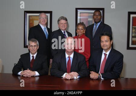 Ginnie Mae Group Portrait - Group portrait: Government National Mortgage Association (Ginnie Mae) President Robert Couch with other Ginnie Mae officials. Ginnie Mae Group Portrait Subject, Group portrait: Government National Mortgage Association (Ginnie Mae) President Robert Couch with other Ginnie Mae officials. Stock Photo