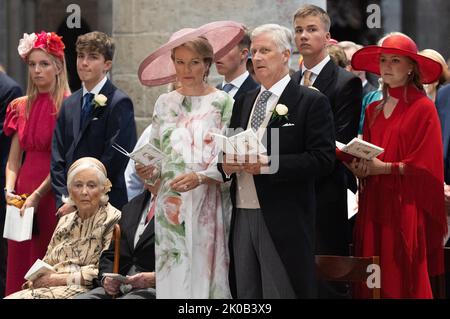 Brussels, Belgium. 10th Sep, 2022. Princess Louise, Prince Aymeric, Queen Paola of Belgium, Queen Mathilde of Belgium, Prince Emmanuel, King Philippe - Filip of Belgium, Prince Gabriel and Crown Princess Elisabeth pictured during the wedding ceremony of Princess Maria-Laura of Belgium and William Isvy, at the Saint Michael and Saint Gudula Cathedral (Cathedrale des Saints Michel et Gudule/Sint-Michiels- en Sint-Goedele kathedraal), Saturday 10 September 2022, in Brussels. BELGA PHOTO POOL BENOIT DOPPAGNE Credit: Belga News Agency/Alamy Live News Stock Photo