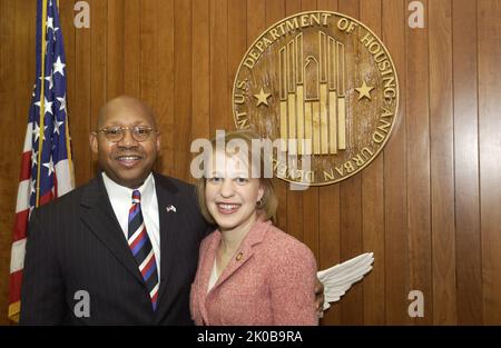 Secretary Alphonso Jackson with Luke Franz and Webber Barton ...