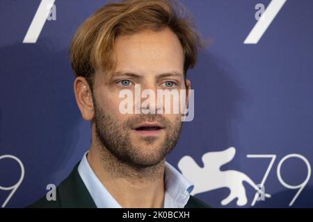 Lido Di Venezia, Italy. 10th Sep, 2022. Alessandro Borghi attends the photocall for 'The Hanging Sun' at the 79th Venice International Film Festival on September 10, 2022 in Venice, Italy. © Photo: Cinzia Camela. Credit: Independent Photo Agency/Alamy Live News Stock Photo